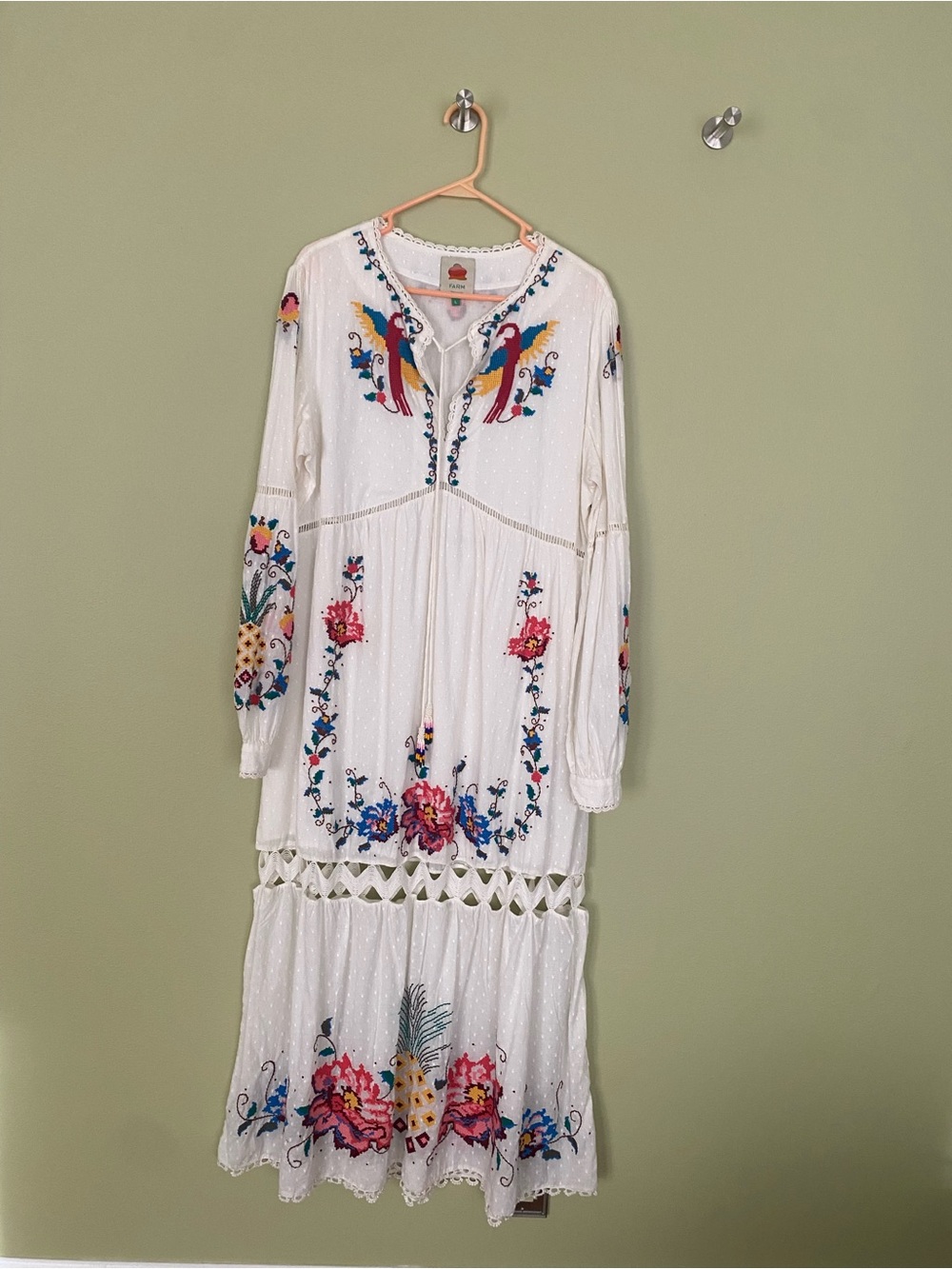 FARM Rio Macaw White Maxi Dress with Multicolor Floral & Parrot Embroidery sizeL